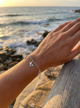 Load image into Gallery viewer, Grey Nurse Shark Bracelet